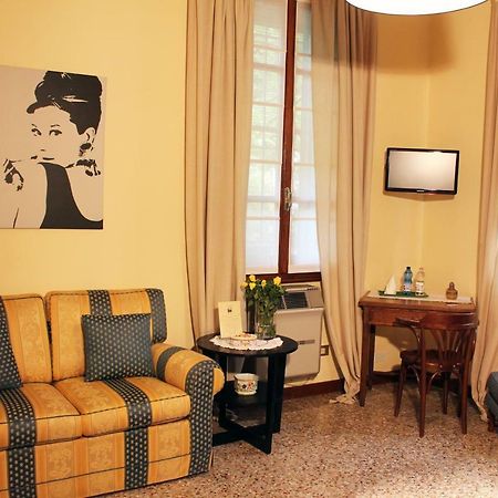 Bed and Breakfast La Sosta Fuori Stazione Brescello Esterno foto