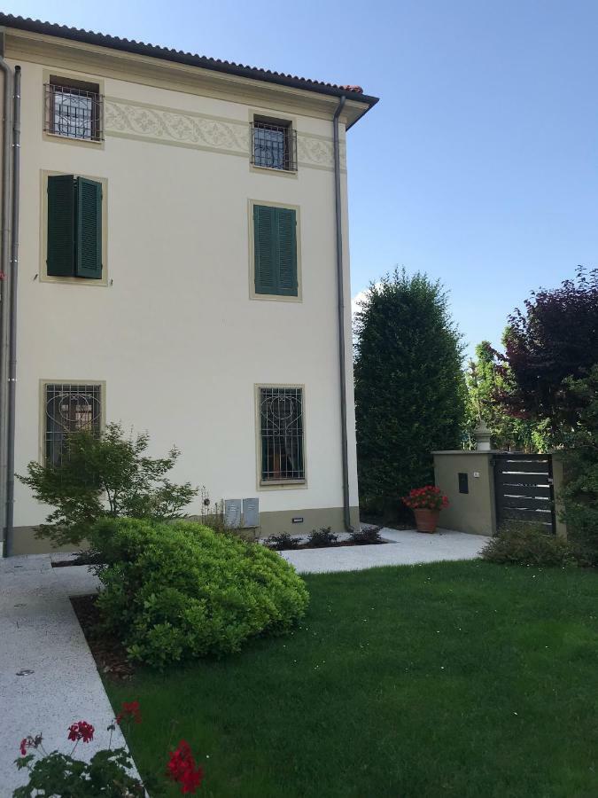 Bed and Breakfast La Sosta Fuori Stazione Brescello Esterno foto