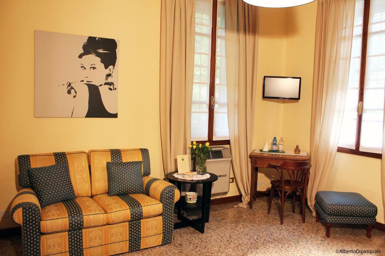 Bed and Breakfast La Sosta Fuori Stazione Brescello Esterno foto